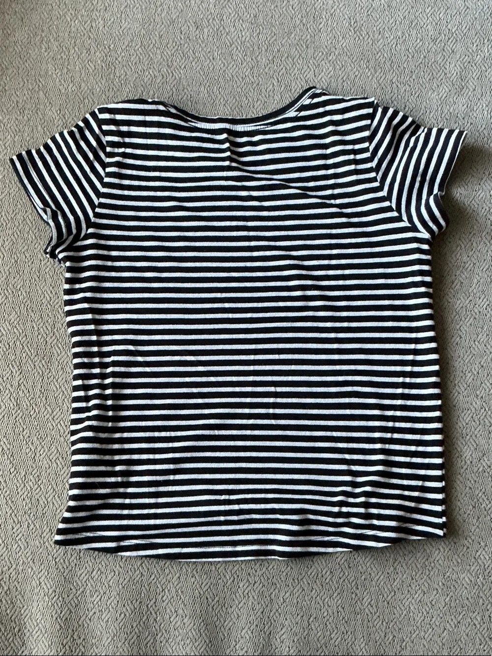 Old Navy Black and White Striped Short Sleeve Tee